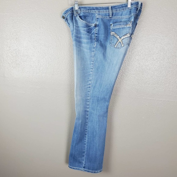 Earl Jeans Denim - Earl Jean Boot Cut Mid-Rise Faded Jeans 12P